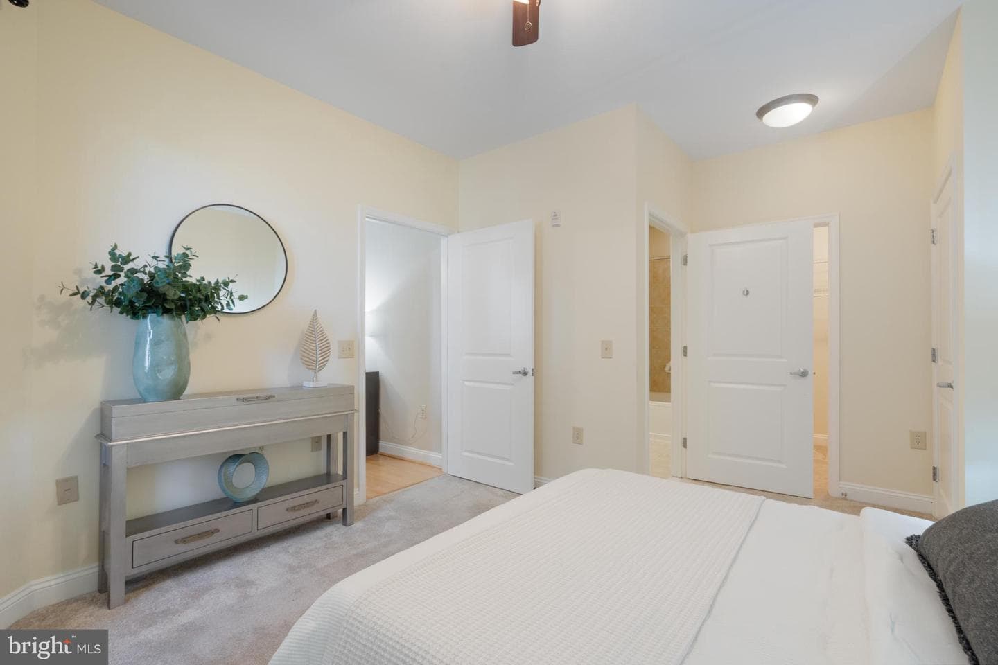 11770 Sunrise Valley Drive #420 photo 9