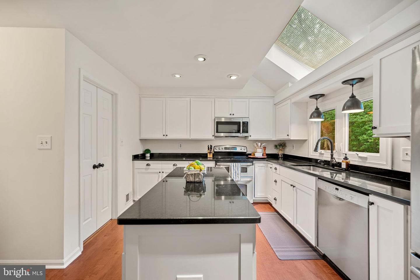 7838 Roundabout Way photo 8