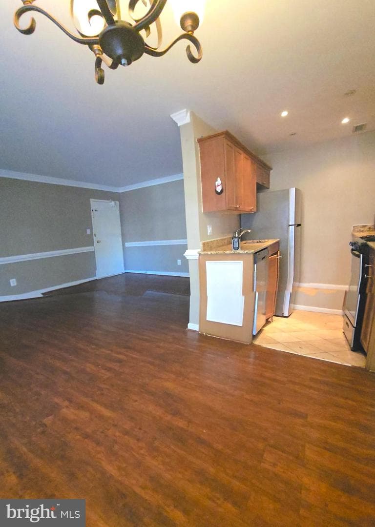 4927 Americana Drive #108 photo 8