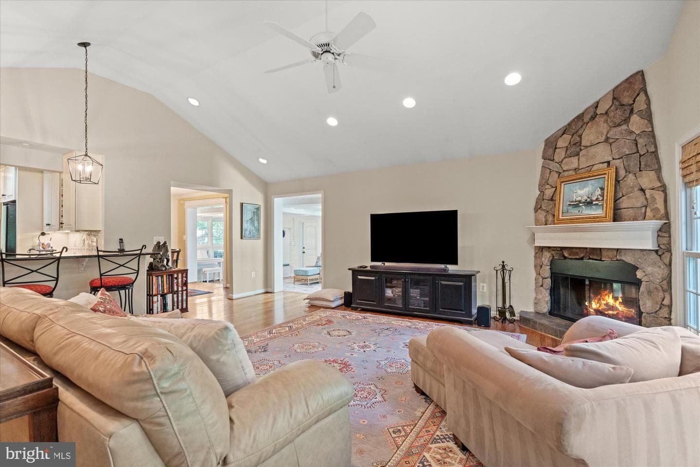 1104 Lyndale Drive photo 25
