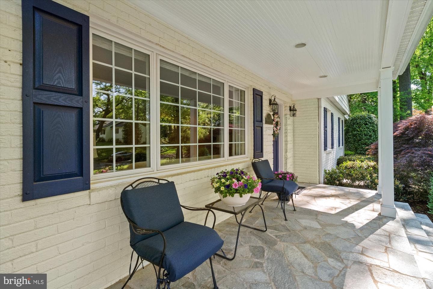 1104 Lyndale Drive photo 6