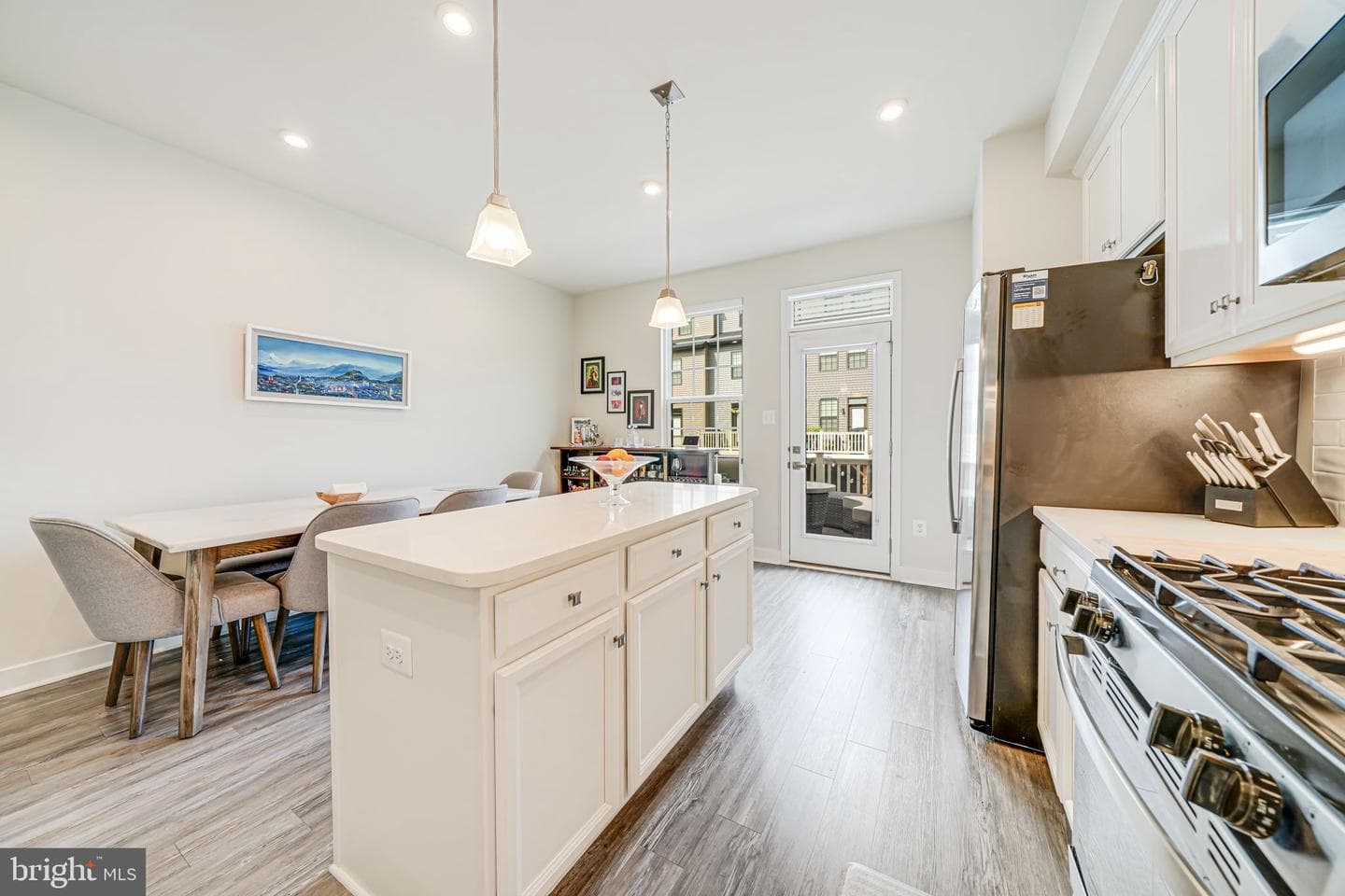2646 Velocity Road photo 3