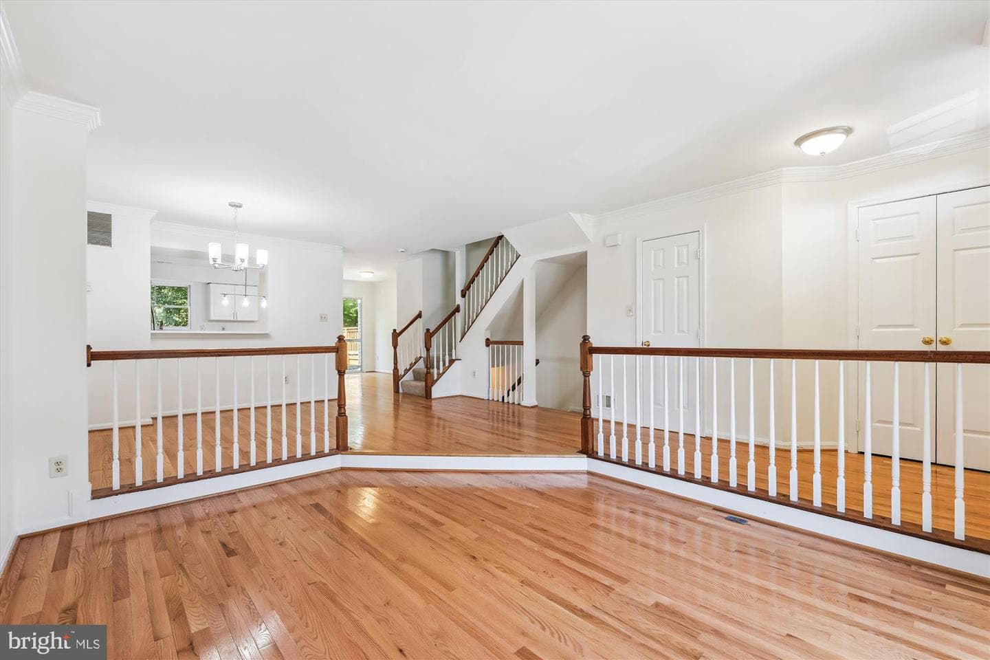 8840 Eagle Rock Lane photo 4