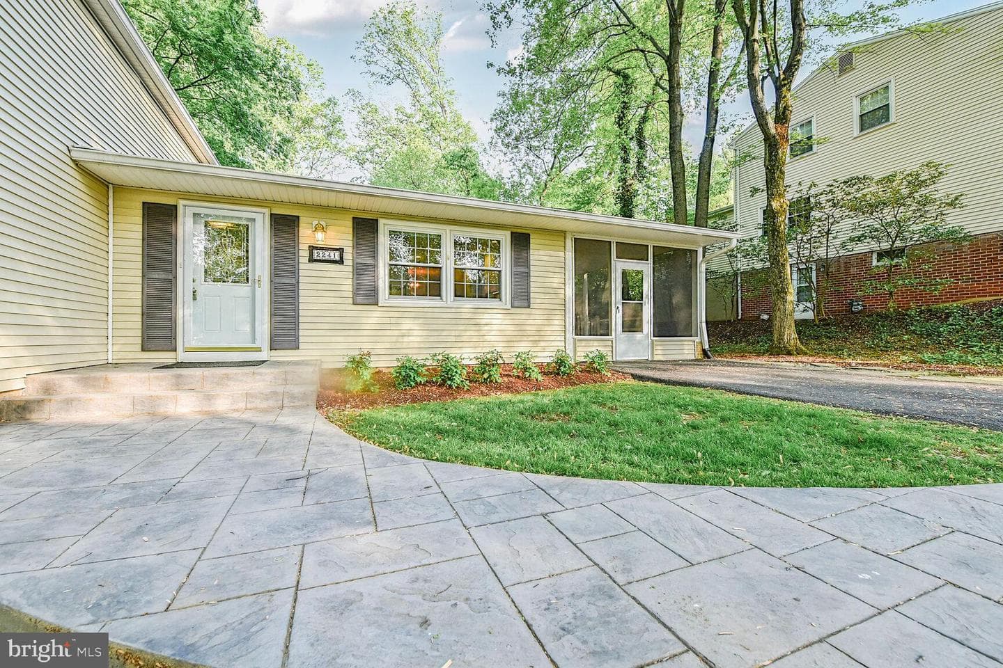 2241 Senseney Lane photo 3