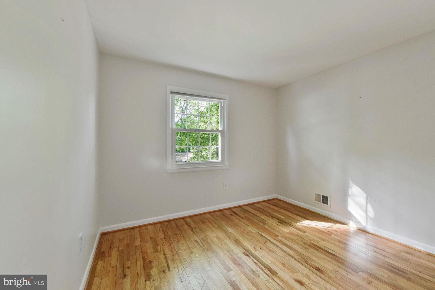 2241 Senseney Lane photo 31