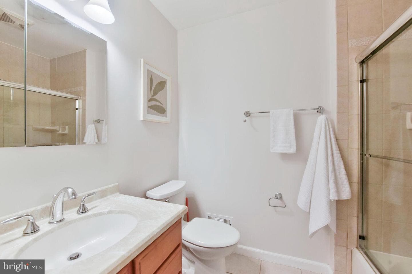 2241 Senseney Lane photo 33
