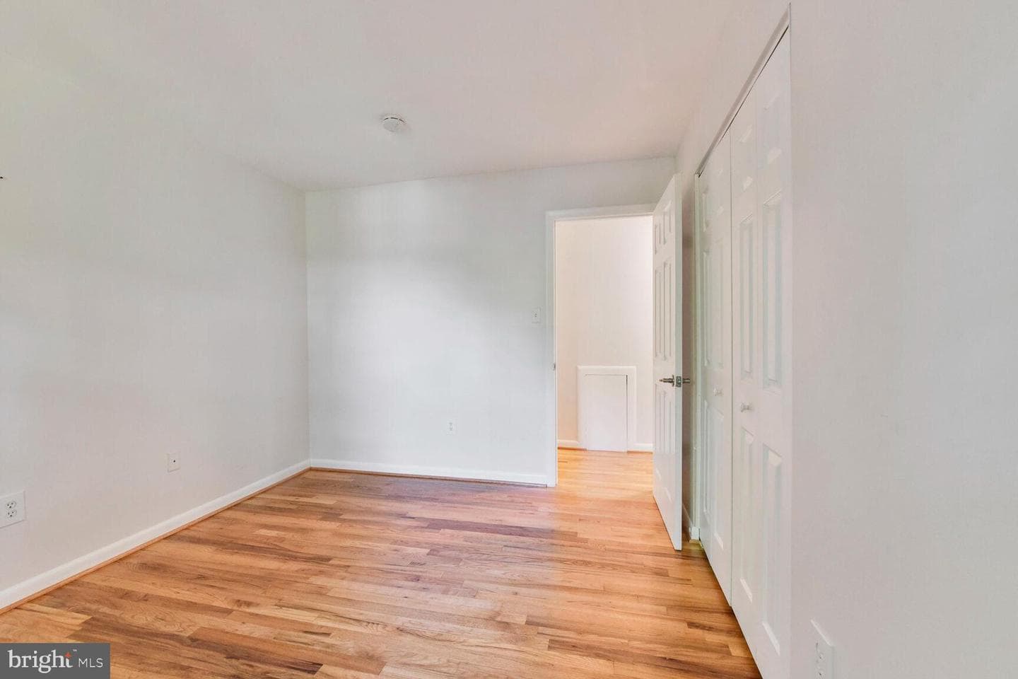 2241 Senseney Lane photo 35