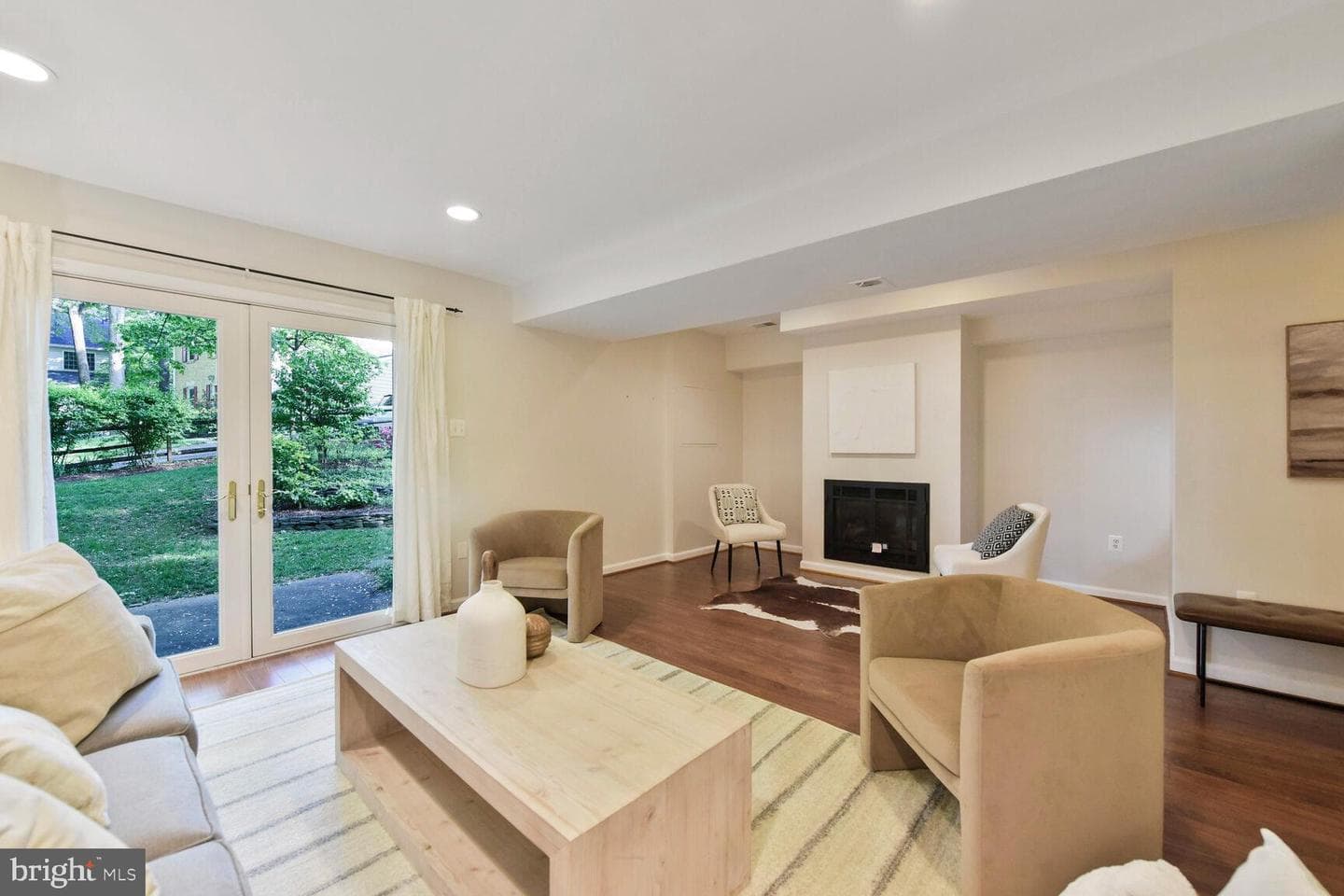 2241 Senseney Lane photo 40