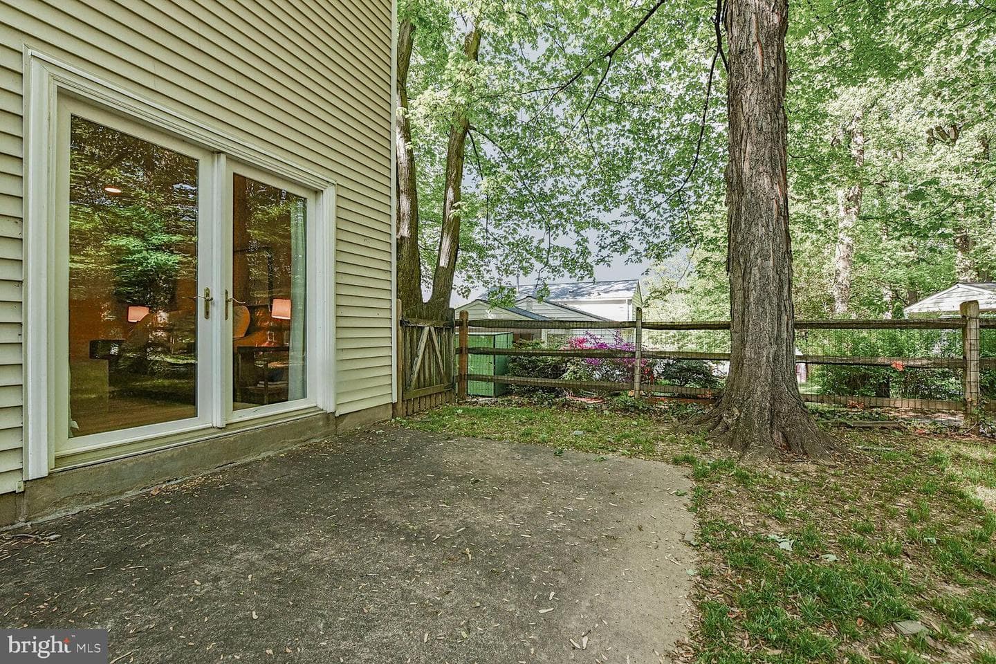 2241 Senseney Lane photo 48