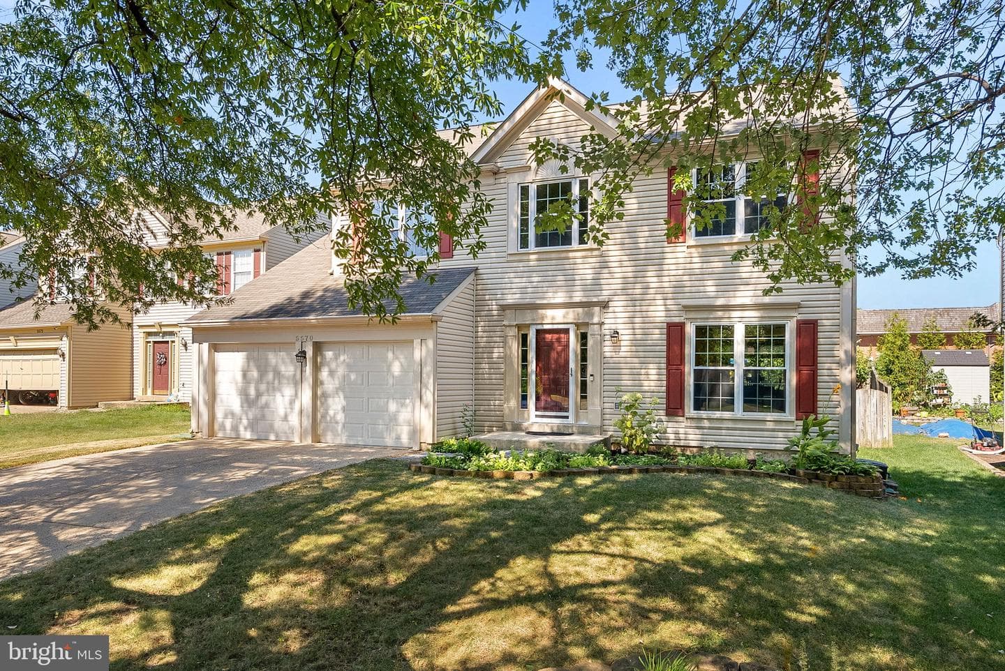 5570 Village Center Drive photo 2