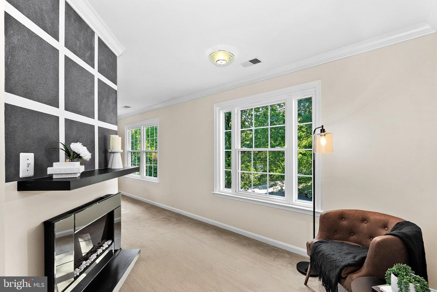 5570 Village Center Drive photo 32