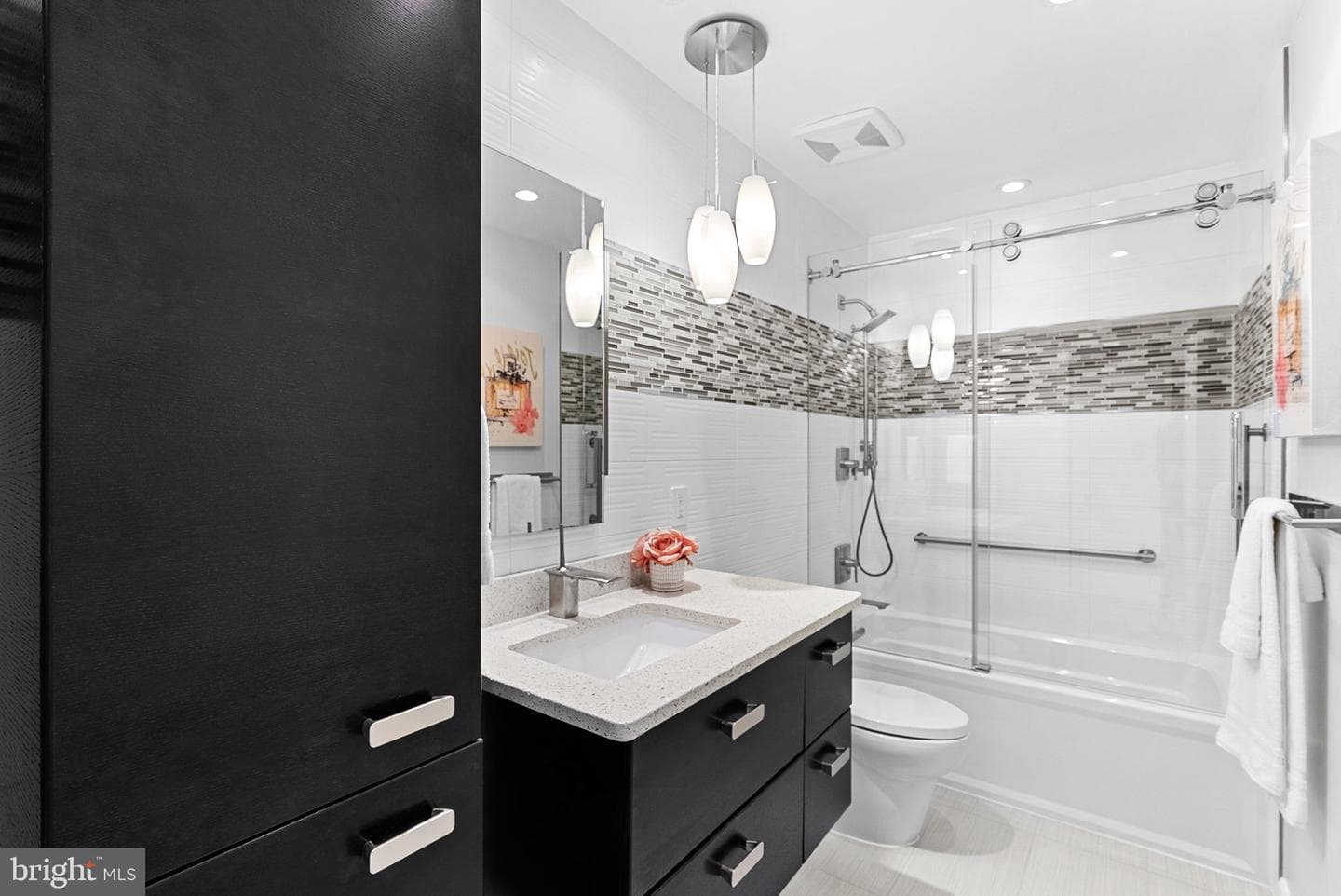 5570 Village Center Drive photo 45