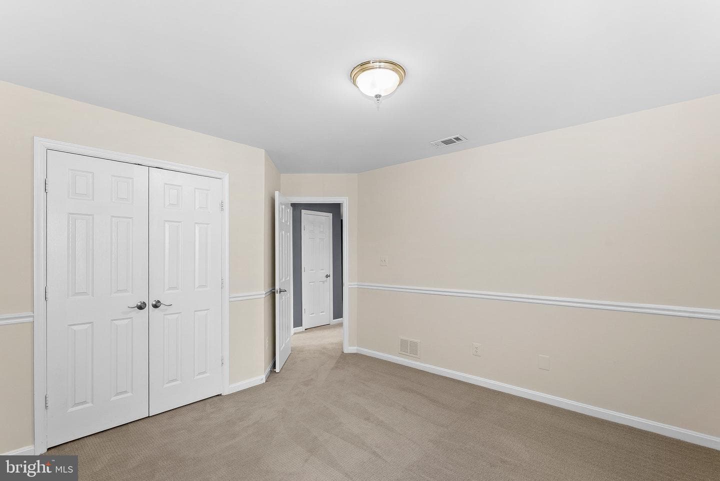 5570 Village Center Drive photo 48