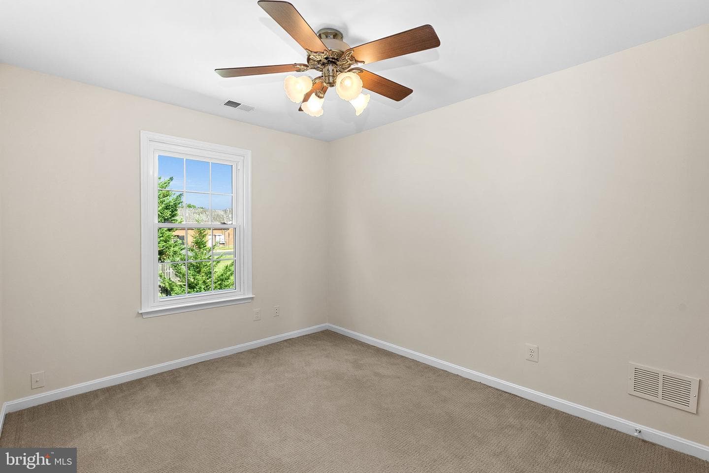 5570 Village Center Drive photo 49