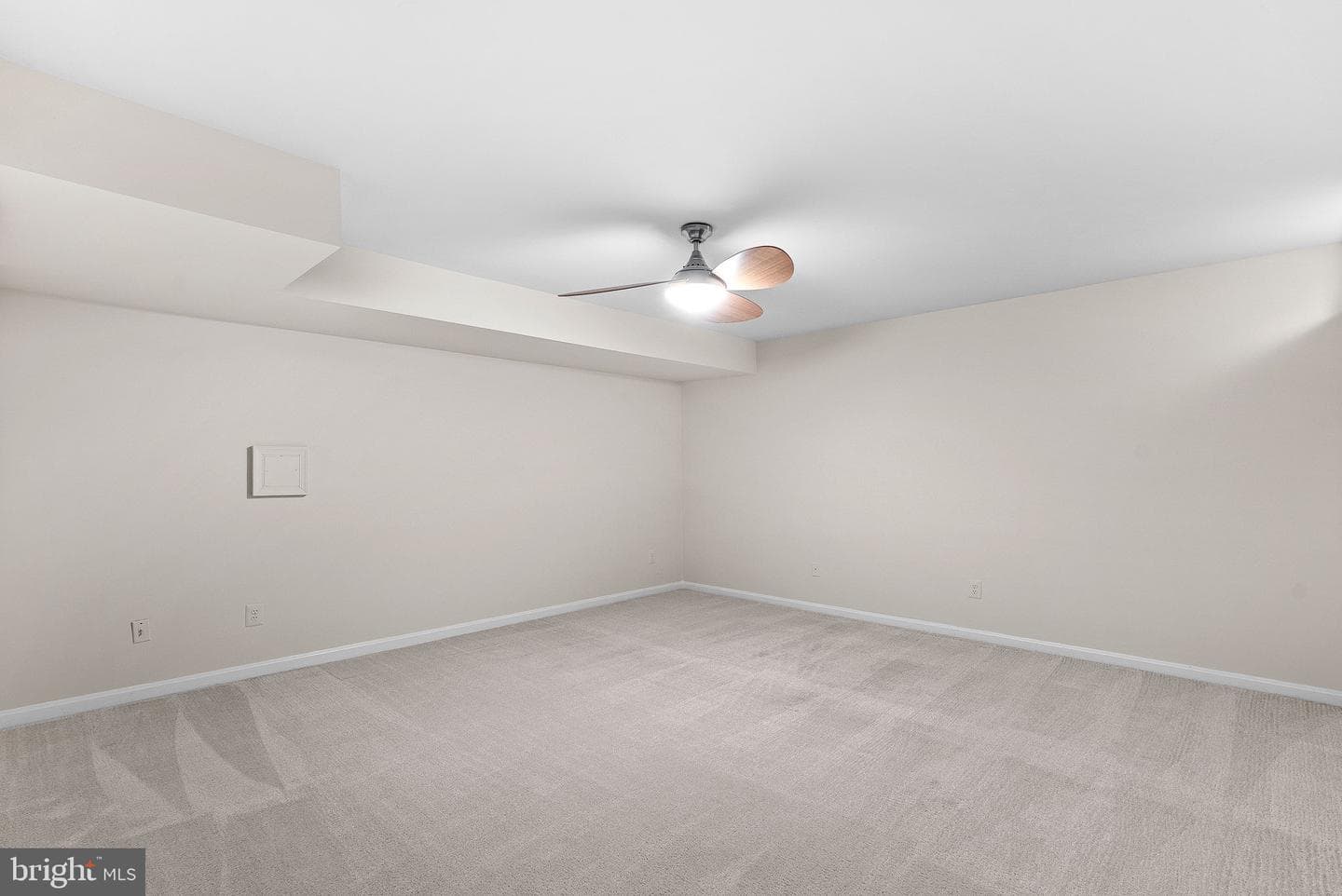 5570 Village Center Drive photo 55