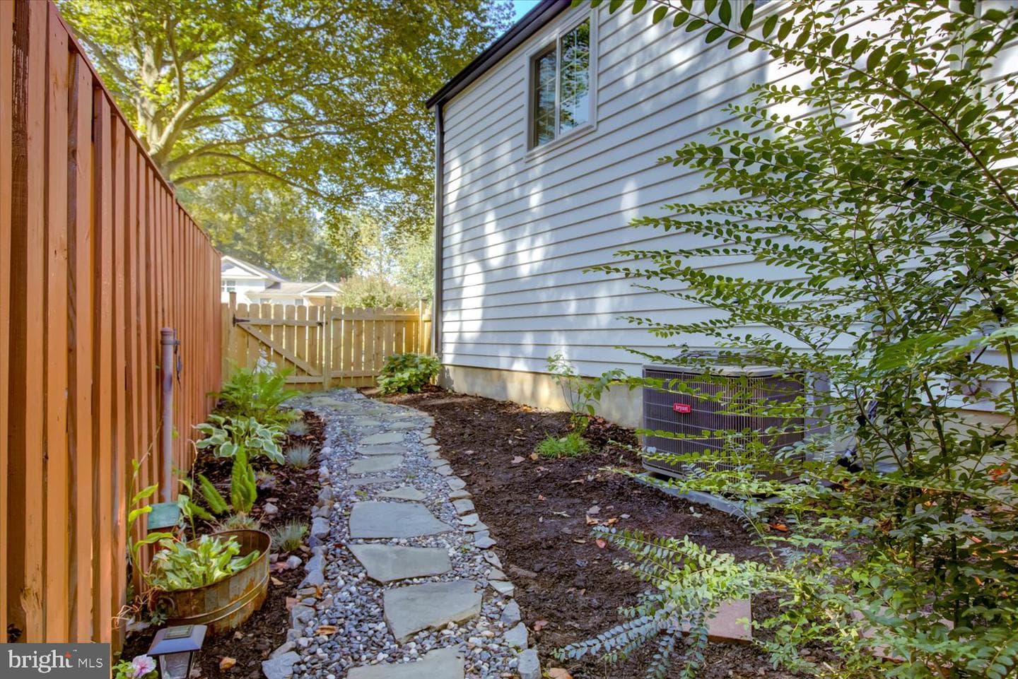 9744 Water Oak Drive photo 28