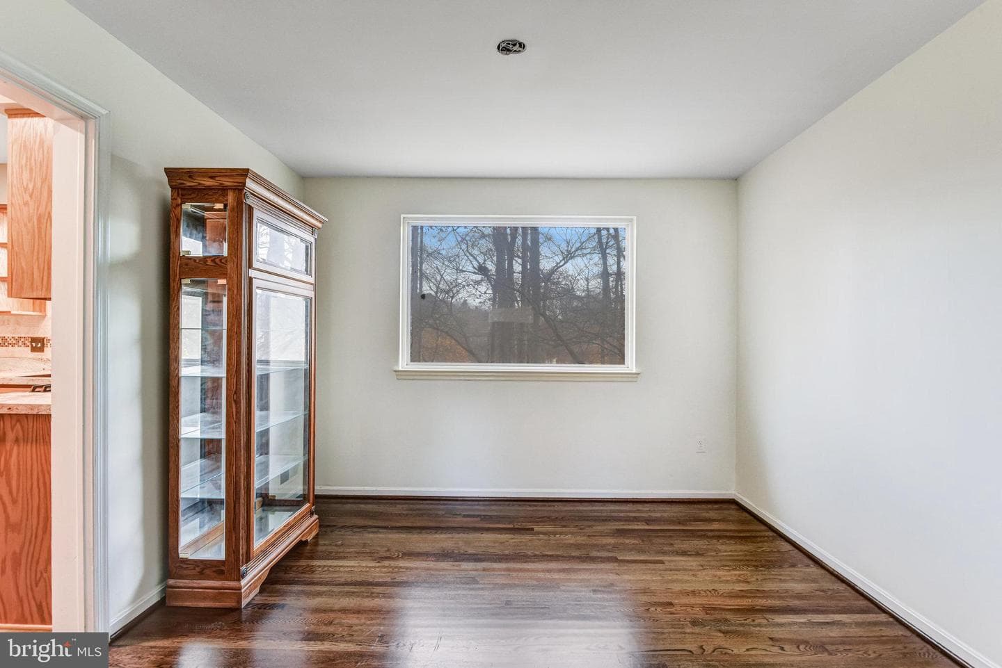 5370 Gainsborough Drive photo 10