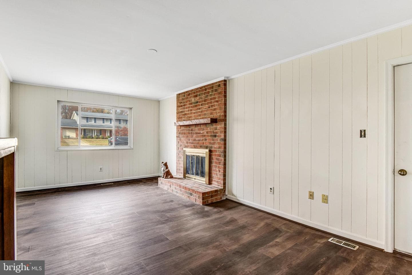 5370 Gainsborough Drive photo 12