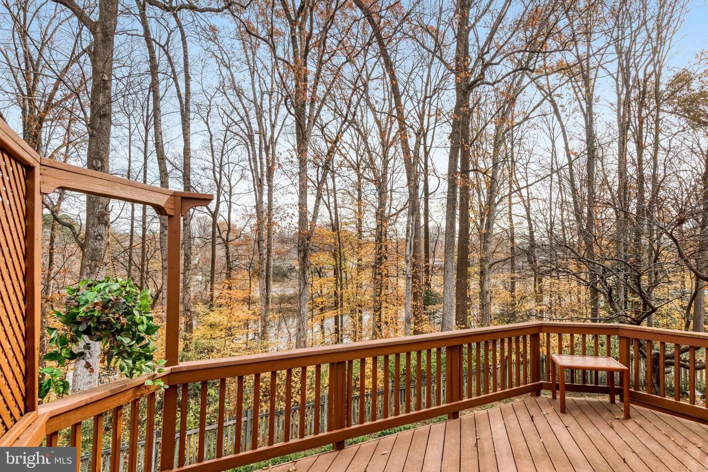 5370 Gainsborough Drive photo 33