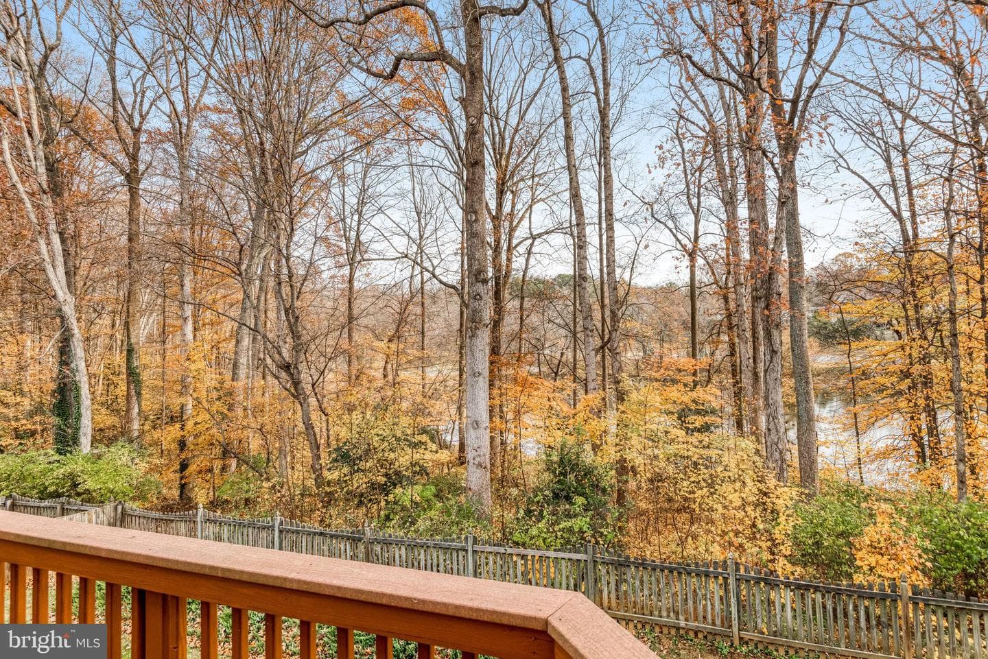 5370 Gainsborough Drive photo 34