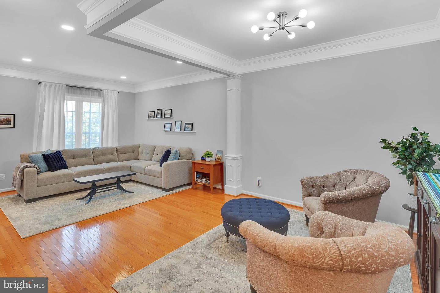 5263 Broadwing Place photo 2