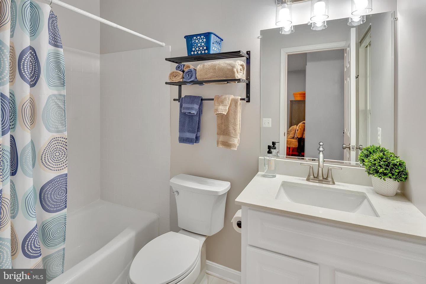 5263 Broadwing Place photo 32