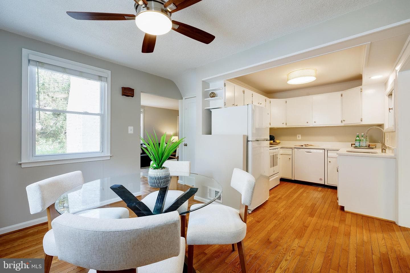 2908 Madison Place photo 10