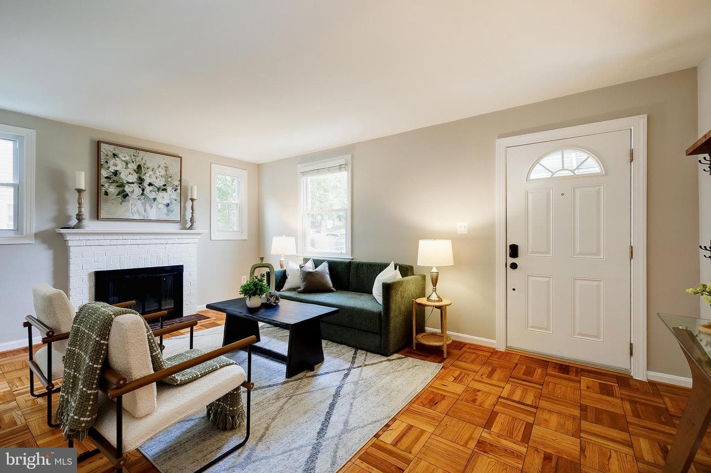 2908 Madison Place photo 4