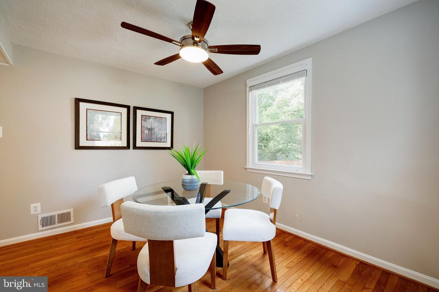 2908 Madison Place photo 8