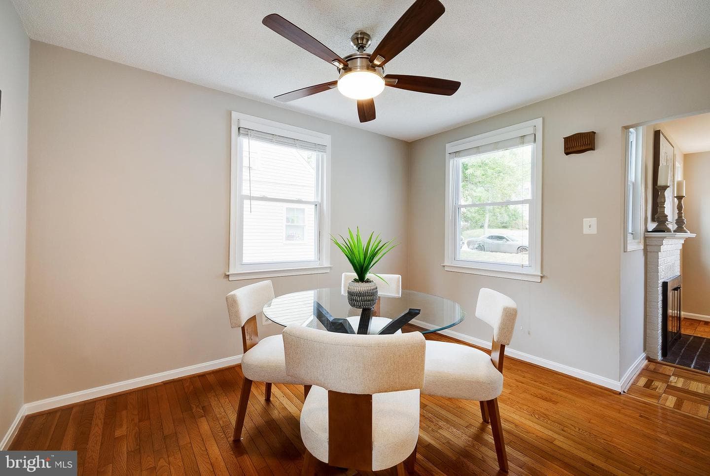 2908 Madison Place photo 9