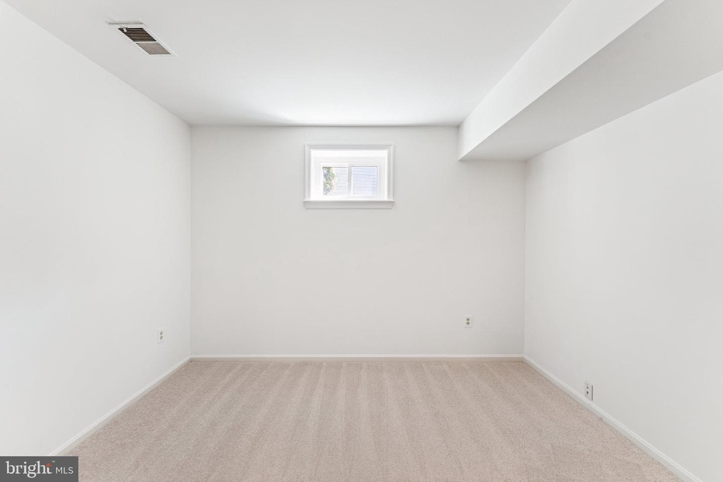 7633 Chancellor Way photo 32