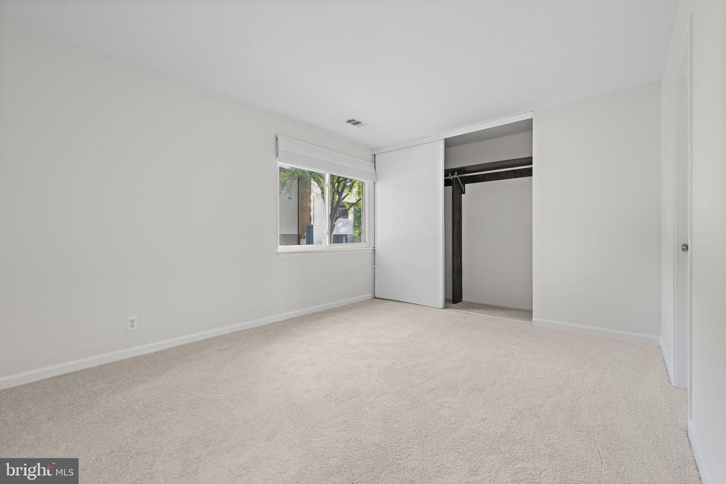 2592 Glengyle Drive #116 photo 10