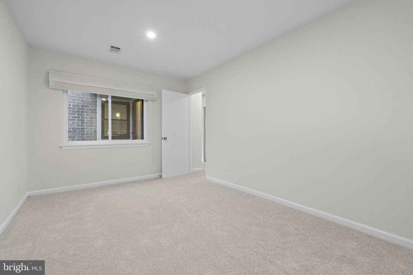 2592 Glengyle Drive #116 photo 11