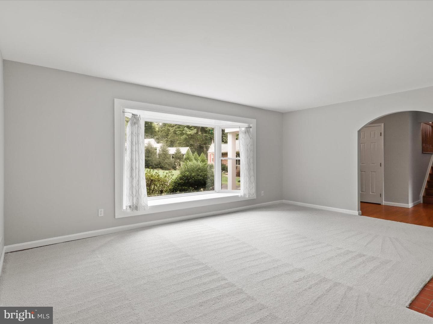 7533 Hollindale photo 20