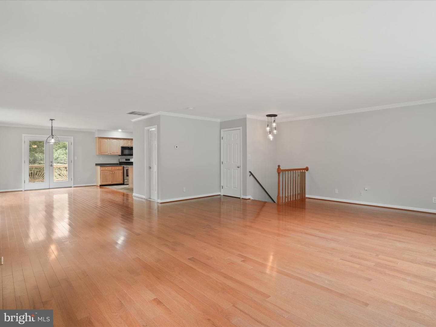 7533 Hollindale photo 33
