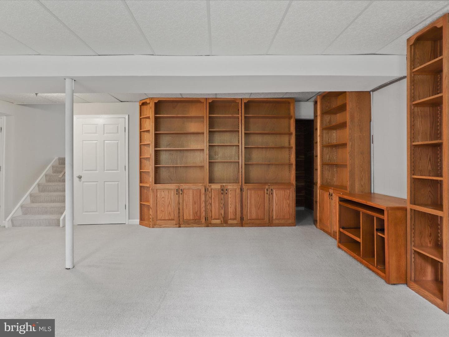7533 Hollindale photo 48
