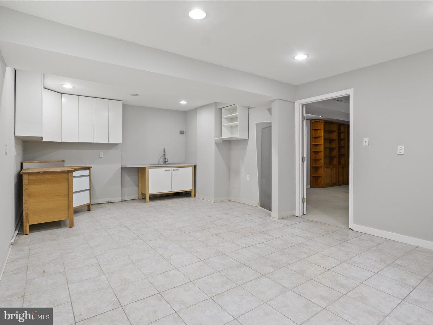 7533 Hollindale photo 51