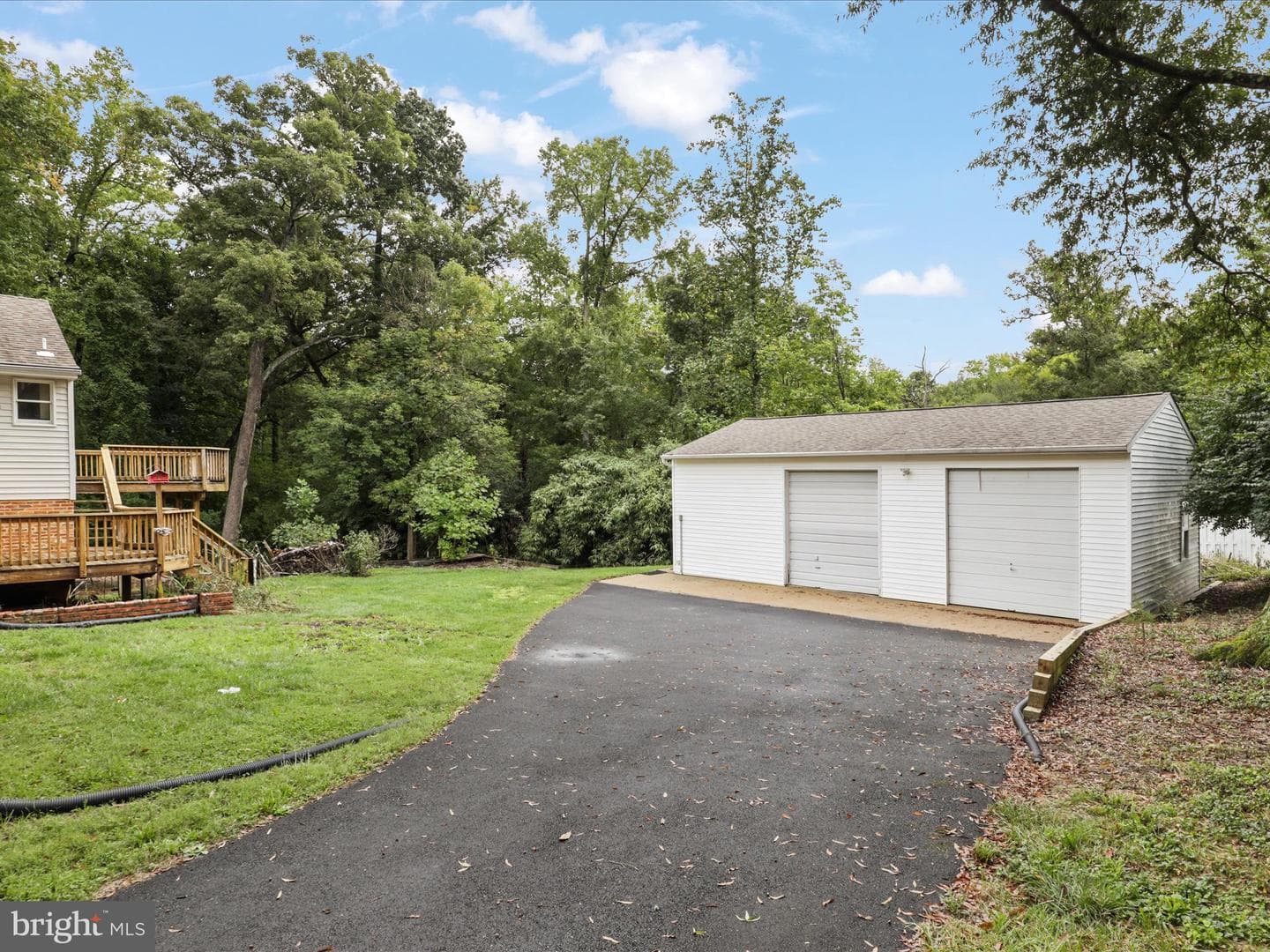 7533 Hollindale photo 55