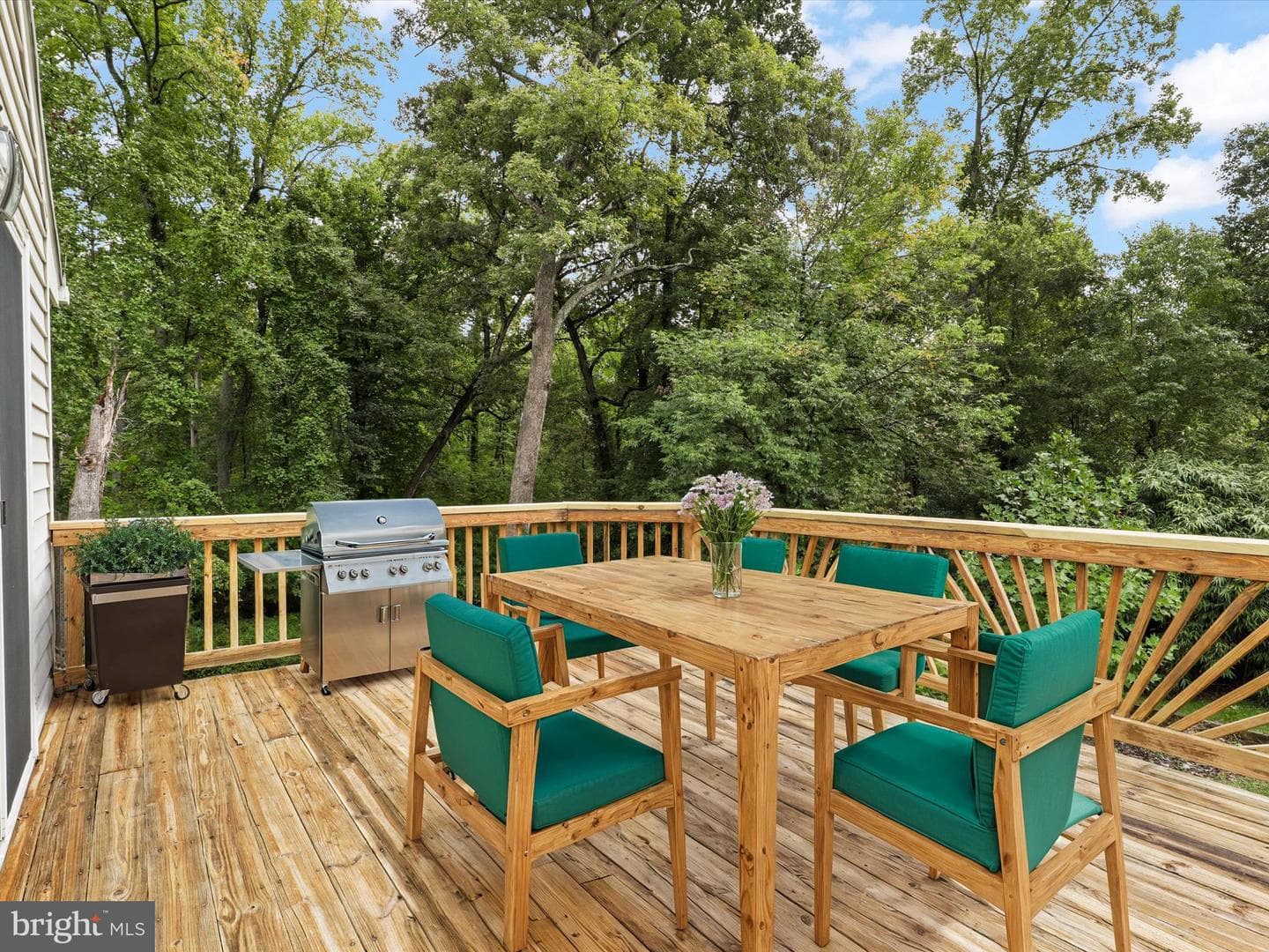 7533 Hollindale photo 62