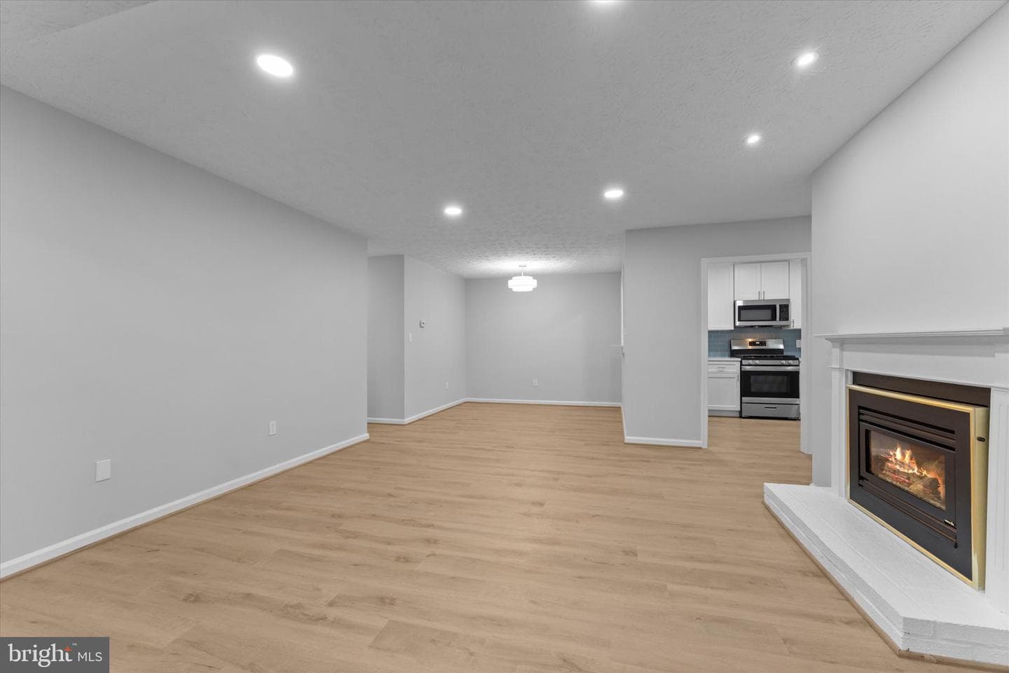 2245 Hunters Run Drive photo 11