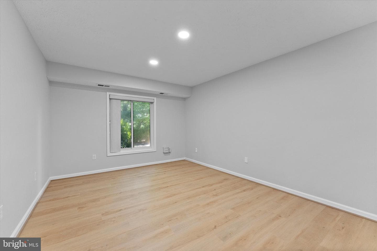 2245 Hunters Run Drive photo 22