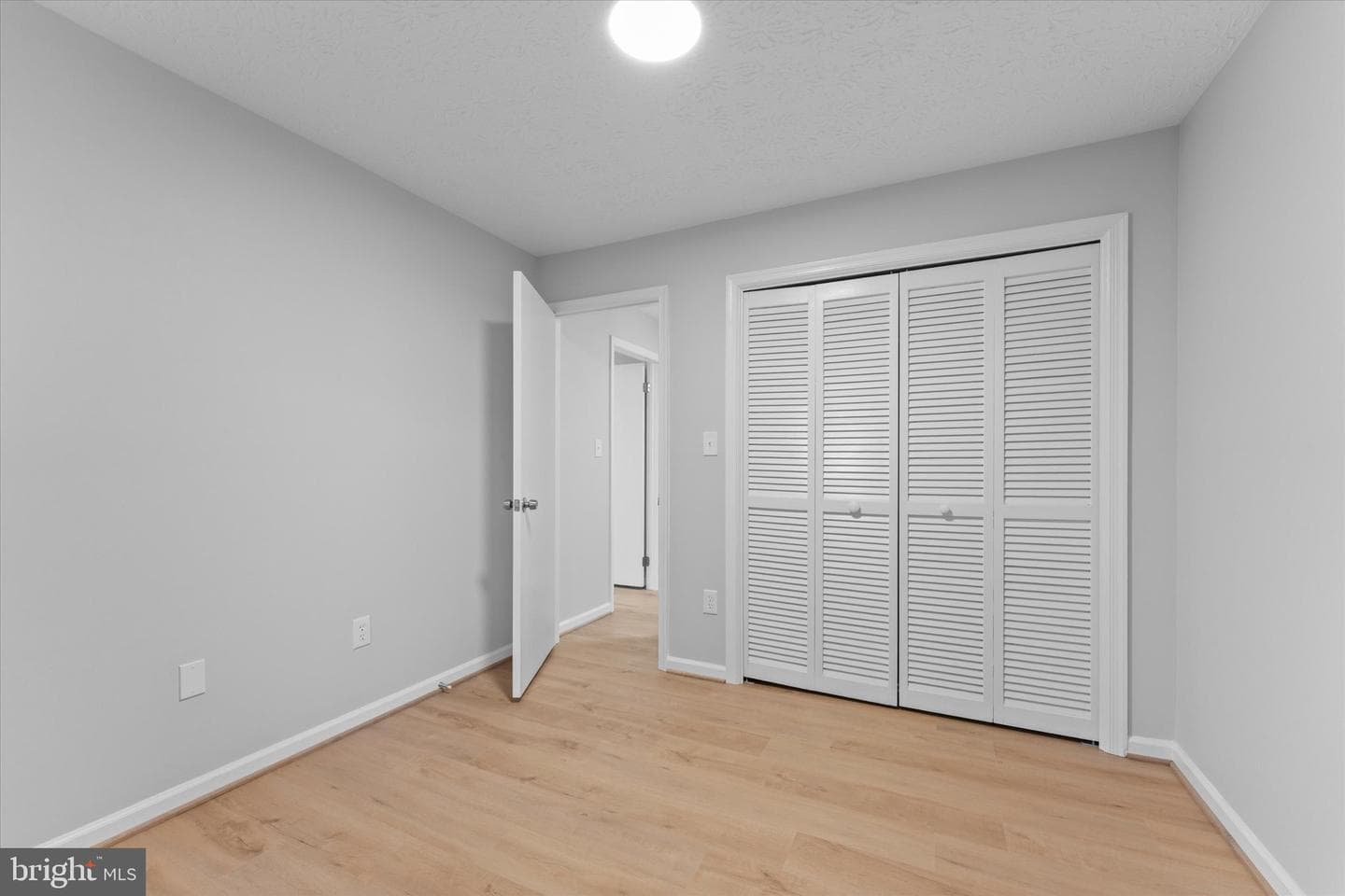 2245 Hunters Run Drive photo 31