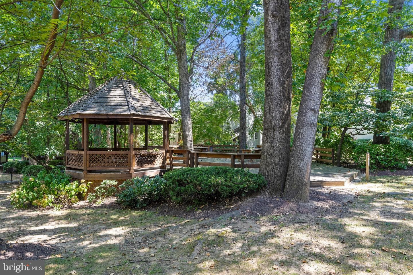 2245 Hunters Run Drive photo 34