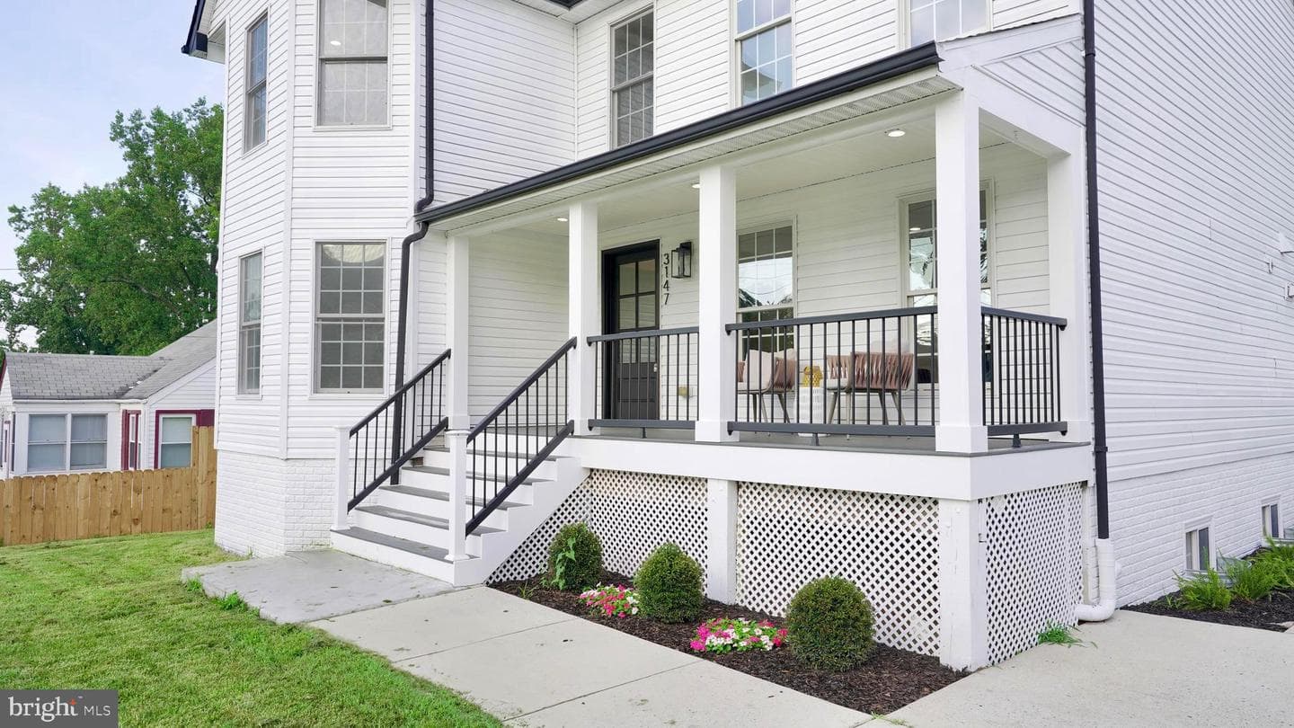 3147 Headrow Lane photo 4