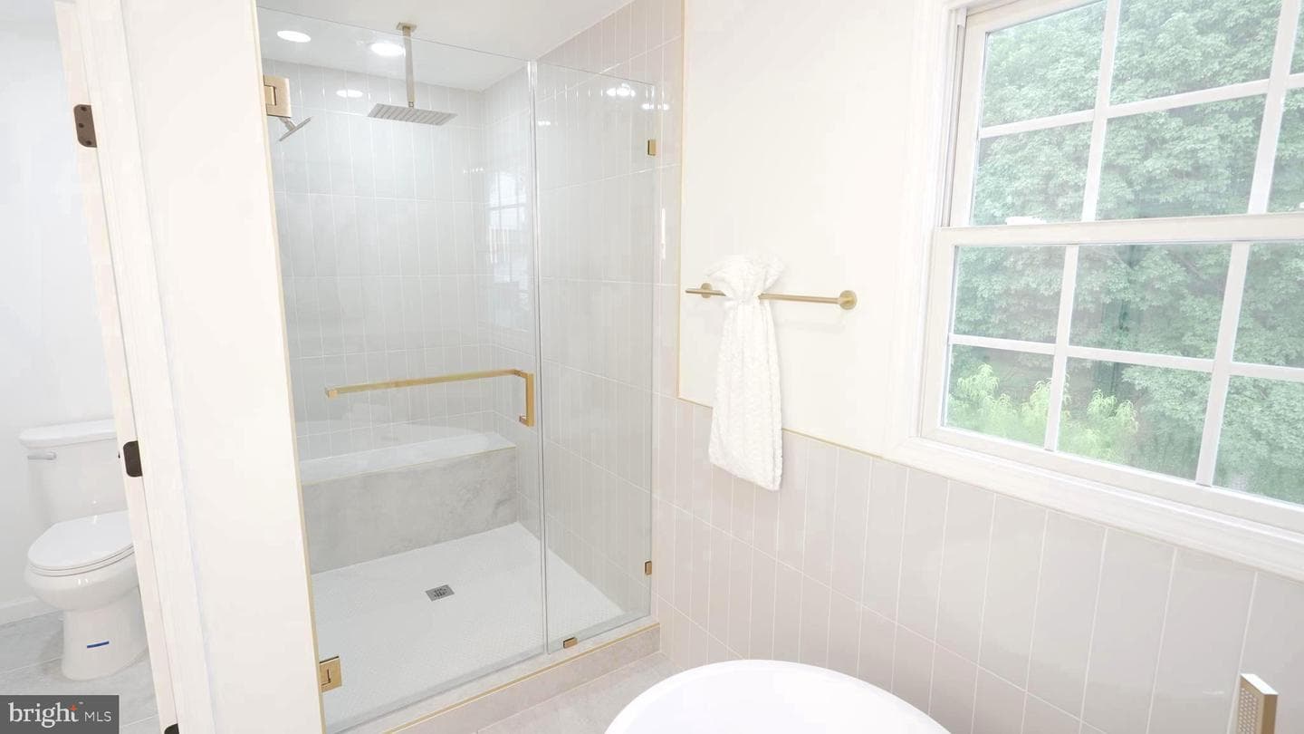 3147 Headrow Lane photo 40