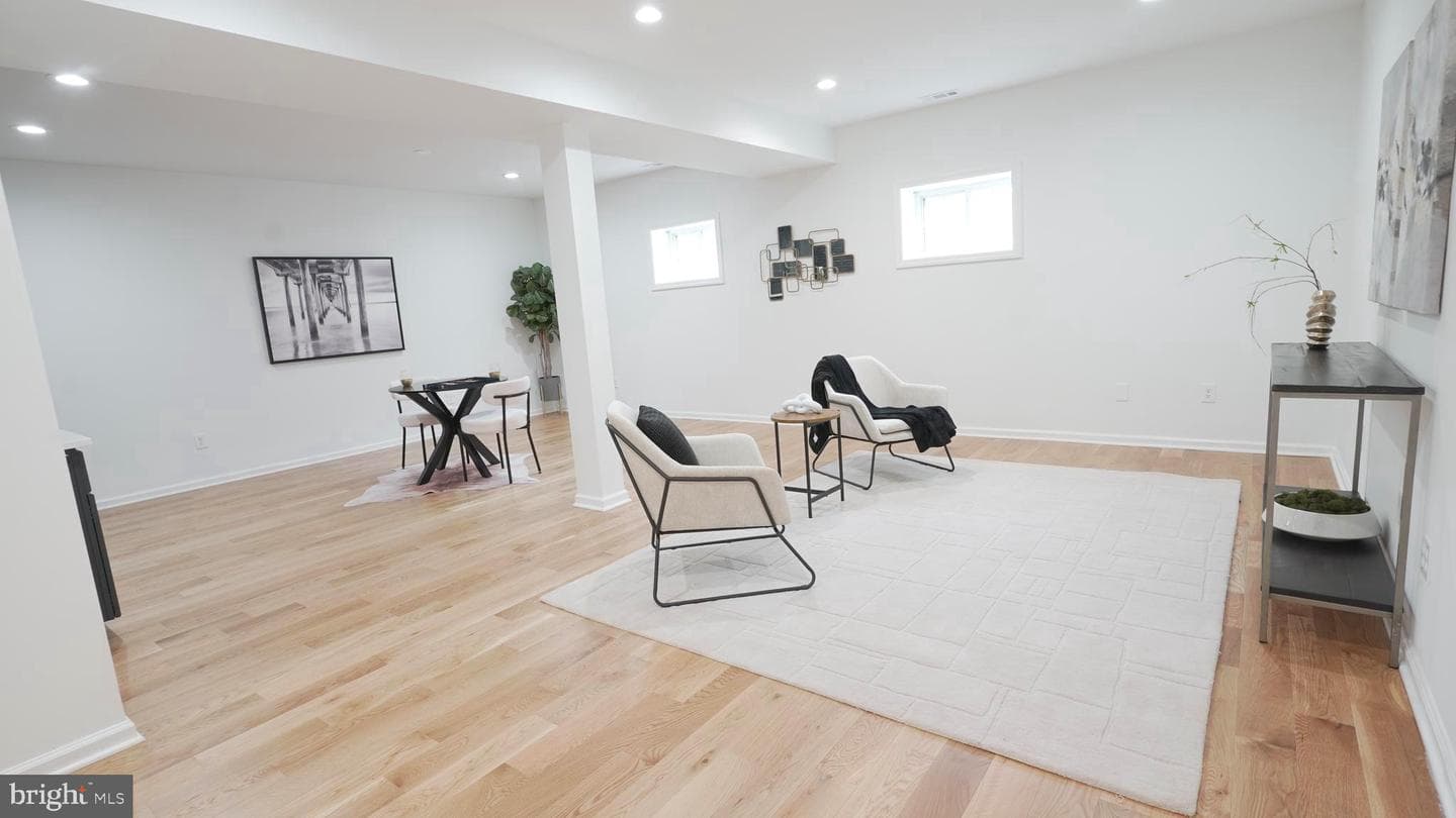 3147 Headrow Lane photo 47
