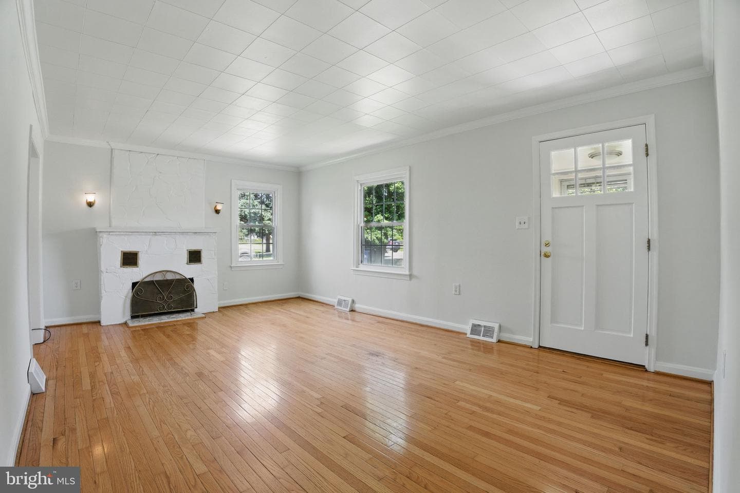 2607 Popkins Lane photo 3