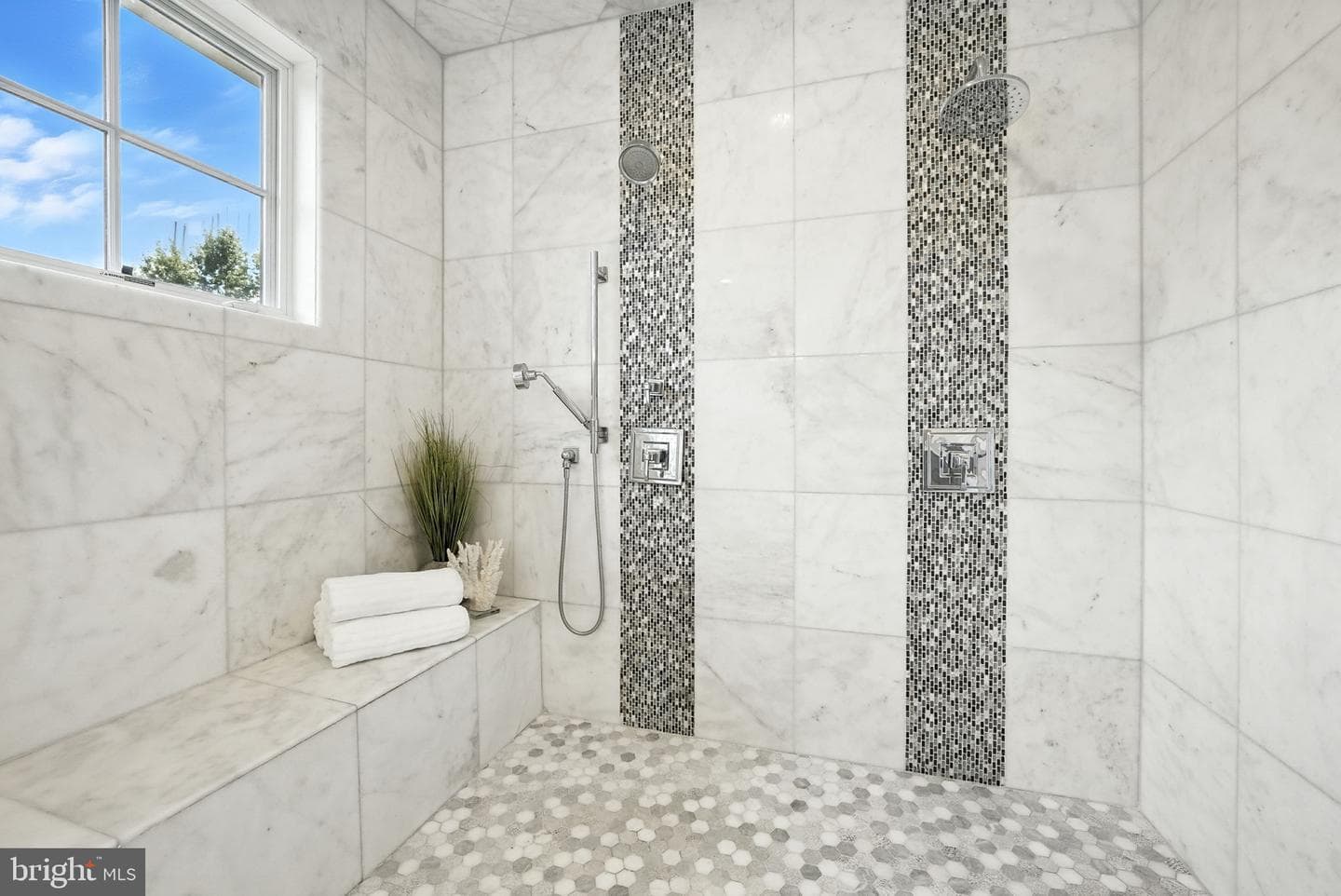 6434 Noble Drive photo 30