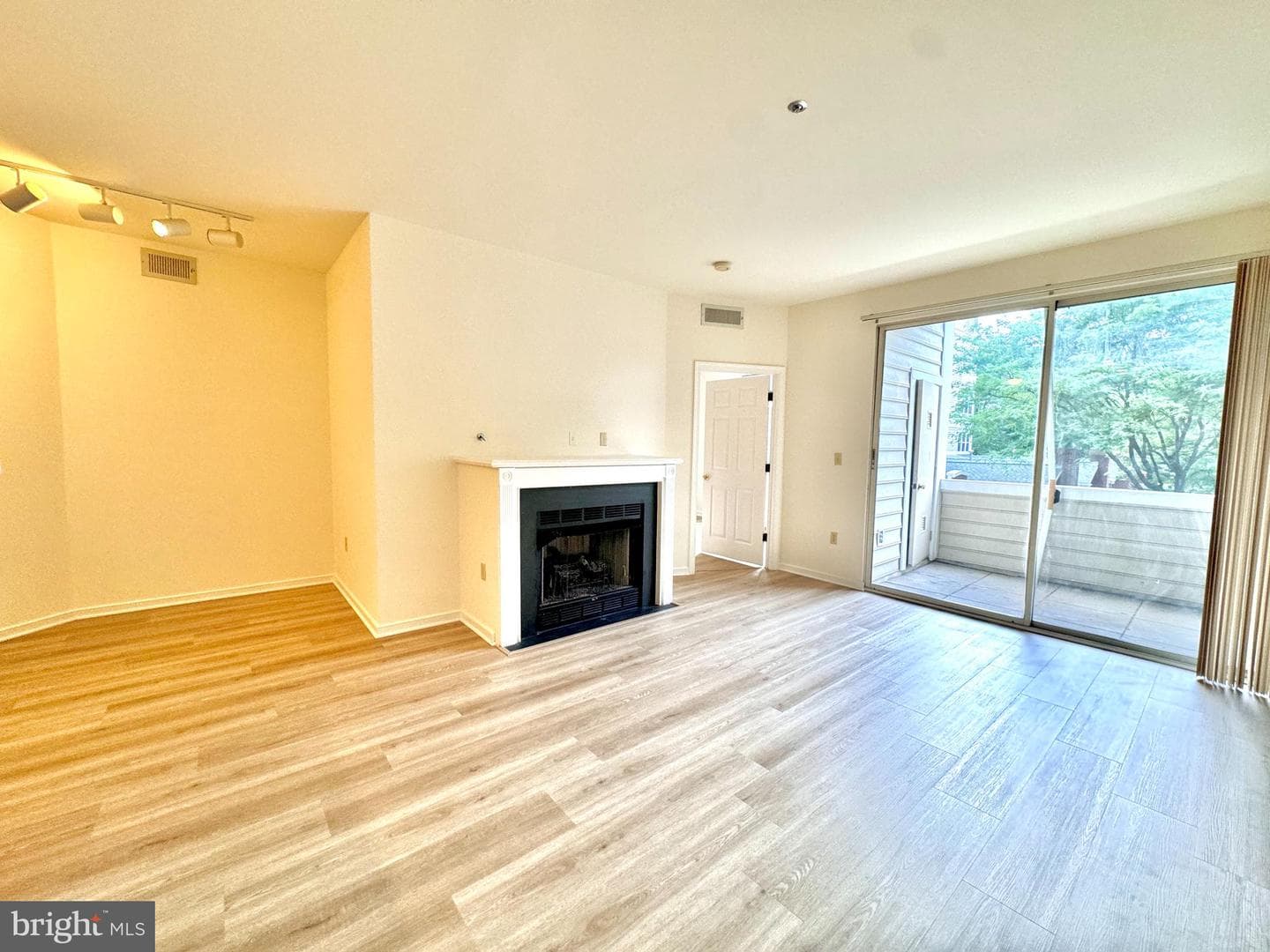 1645 International Drive #126 photo 2