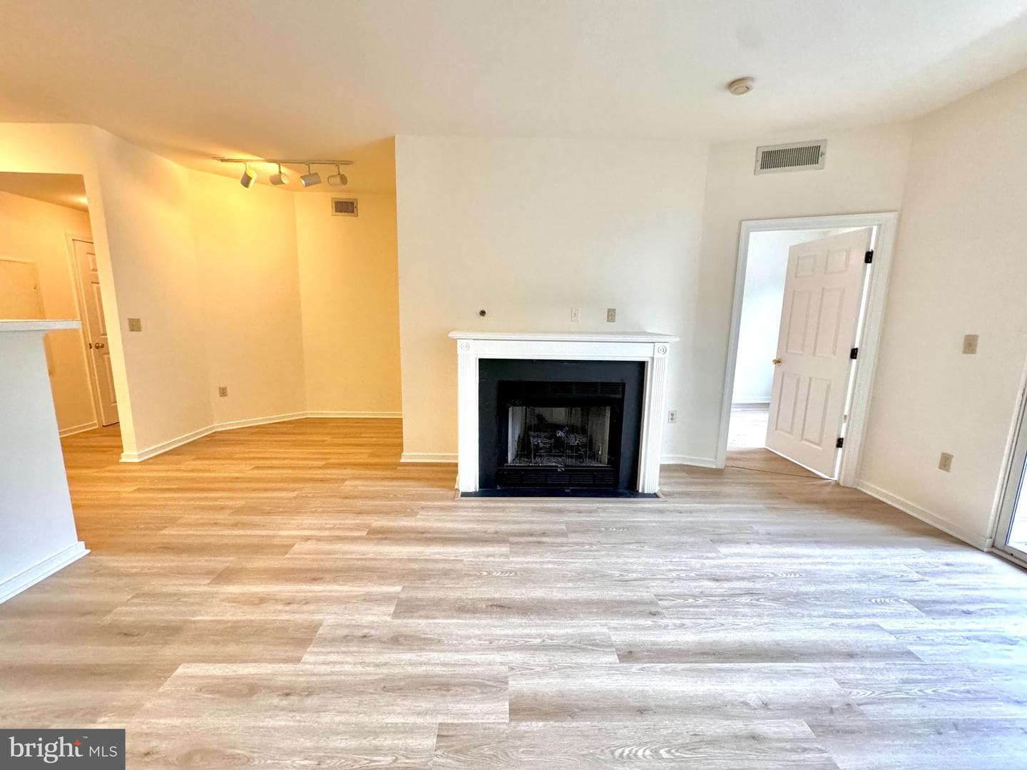 1645 International Drive #126 photo 6